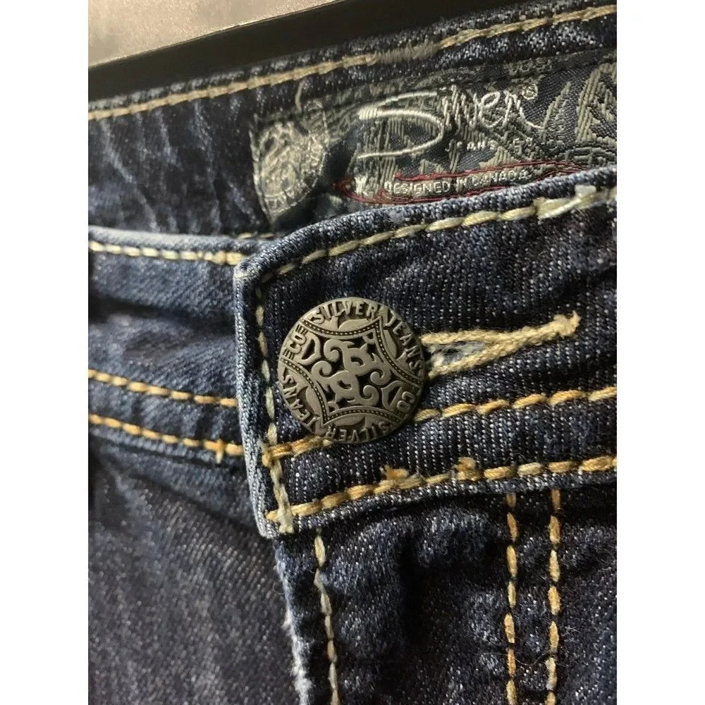 Silver Natsuki Women's Size 28/31 Dark Wash Causal Distressed Bootcut Jeans